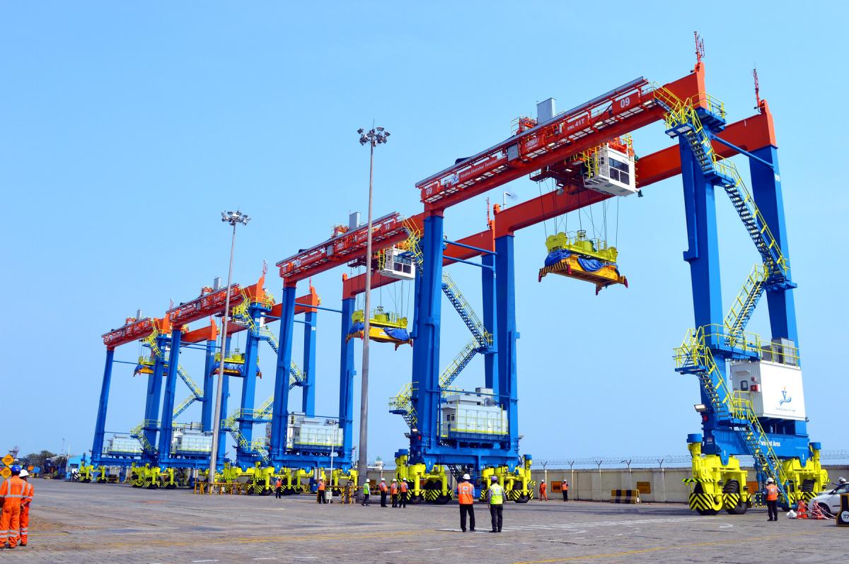 Post Panama Rail Mounted Quay Cranes opened at Visakhapatnam Port
